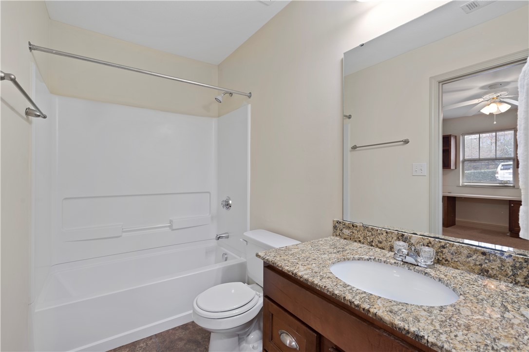 203 Kelly Road, Unit 302 Clemson, SC 29631 - Photo 19 of 33