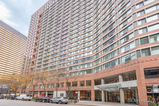 $1,900 | 211 East Ohio Street, Unit 724, Chicago, IL 60611