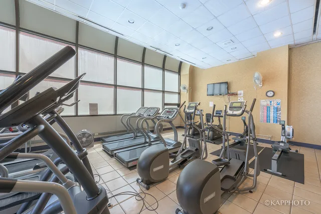 $1,900 | 211 East Ohio Street, Unit 724, Chicago, IL 60611