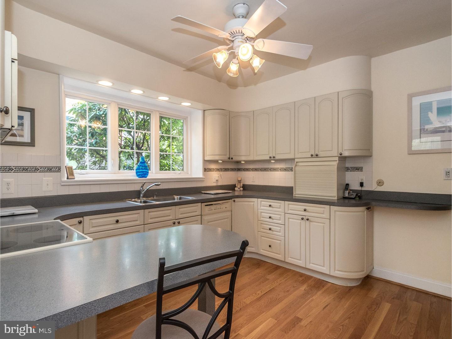 102 South Rolling Road Springfield, PA 19064 - Photo 7 of 23
