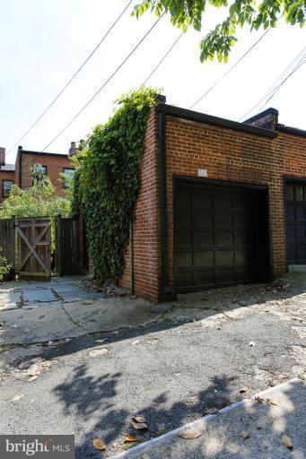3225 Reservoir Road Northwest Washington, DC 20007 - Photo 15 of 15 Garage and parking