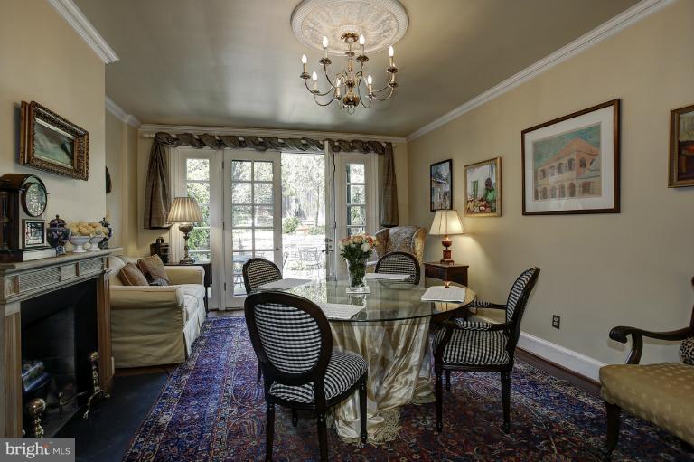 3225 Reservoir Road Northwest Washington, DC 20007 - Photo 6 of 15 Dining Room