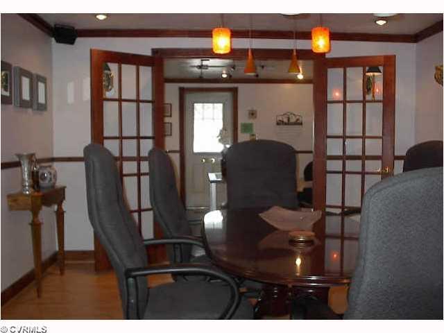 3109 North Parham Road, Unit 3 Richmond, VA 23294 - Photo 2 of 6 Other - Community Center