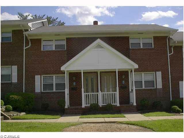 3109 North Parham Road, Unit 3 Richmond, VA 23294 - Photo 4 of 6 Exterior Front - Unit #3