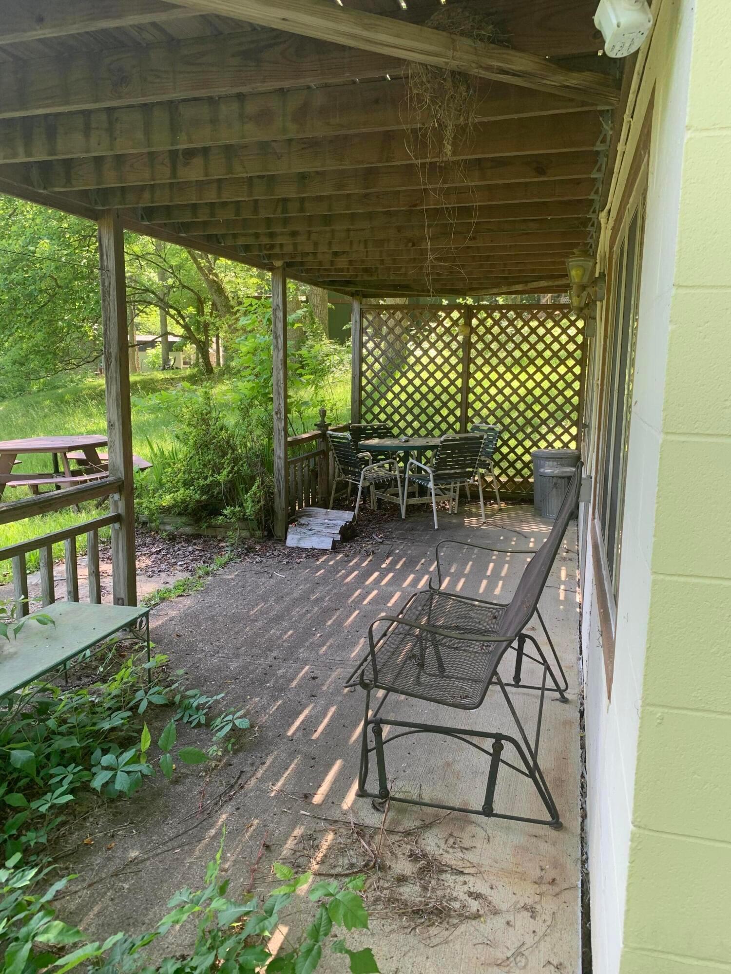 14110 Long Run Road Laurelville, OH 43135 - Photo 5 of 18 Lower patio