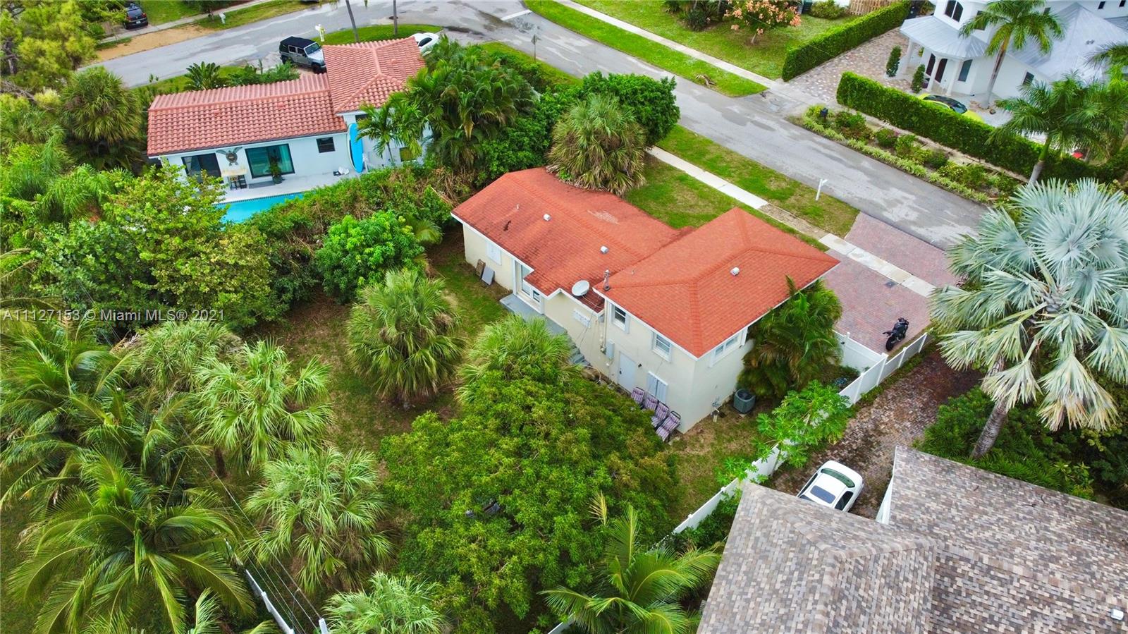 1505 Northeast 4th Court Boca Raton, FL 33432 - Photo 12 of 15