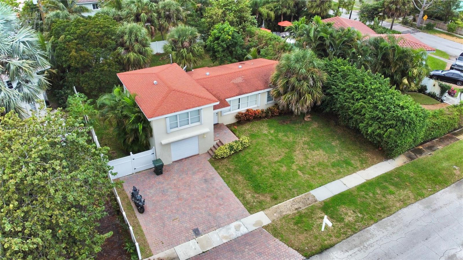 1505 Northeast 4th Court Boca Raton, FL 33432 - Photo 13 of 15