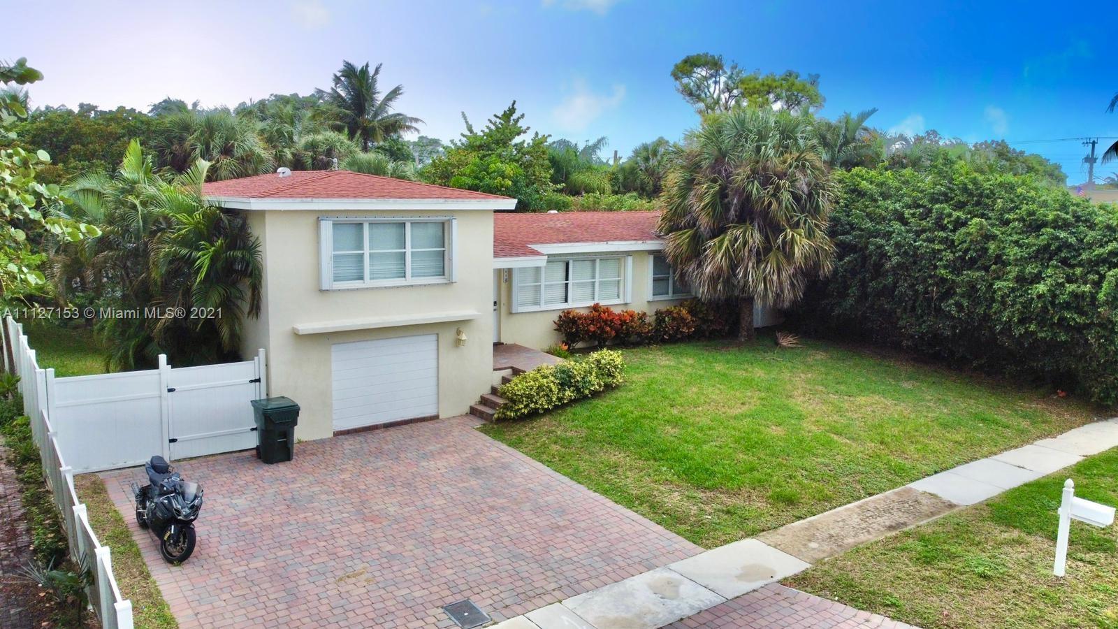 1505 Northeast 4th Court Boca Raton, FL 33432 - Photo 14 of 15