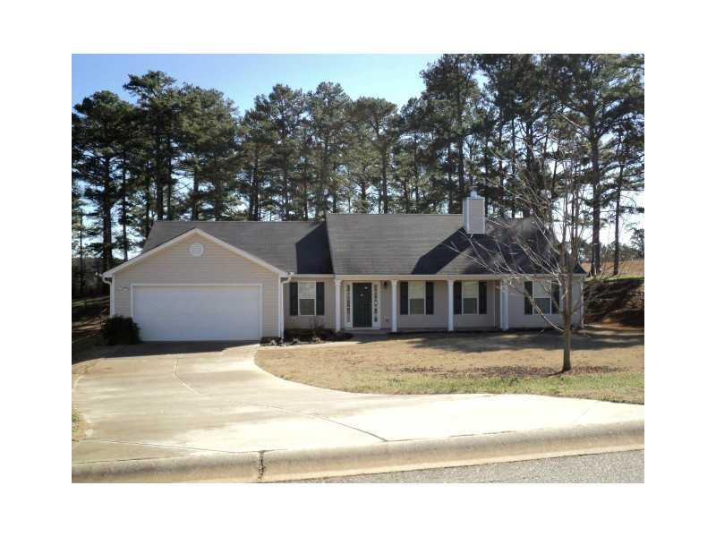 238 Falling Leaf Lane Winder, GA 30680 - Photo 1 of 1 Exterior Front.