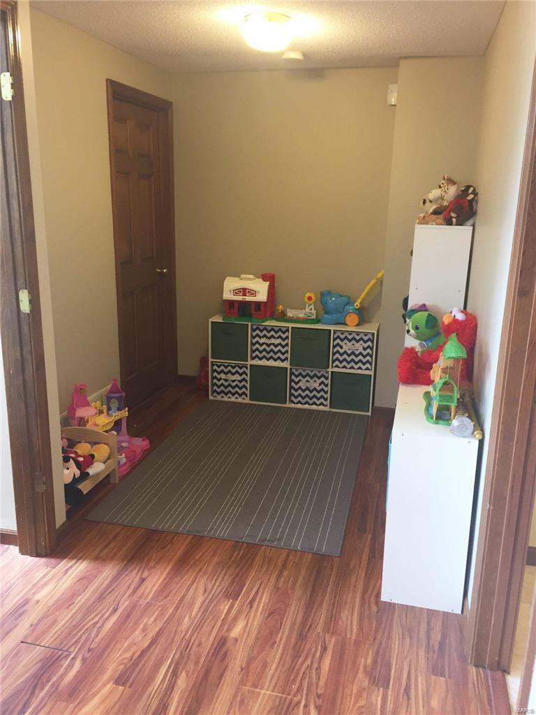 2710 Hunters Ridge Edwardsville, IL 62025 - Photo 20 of 25 Gallery Image 20