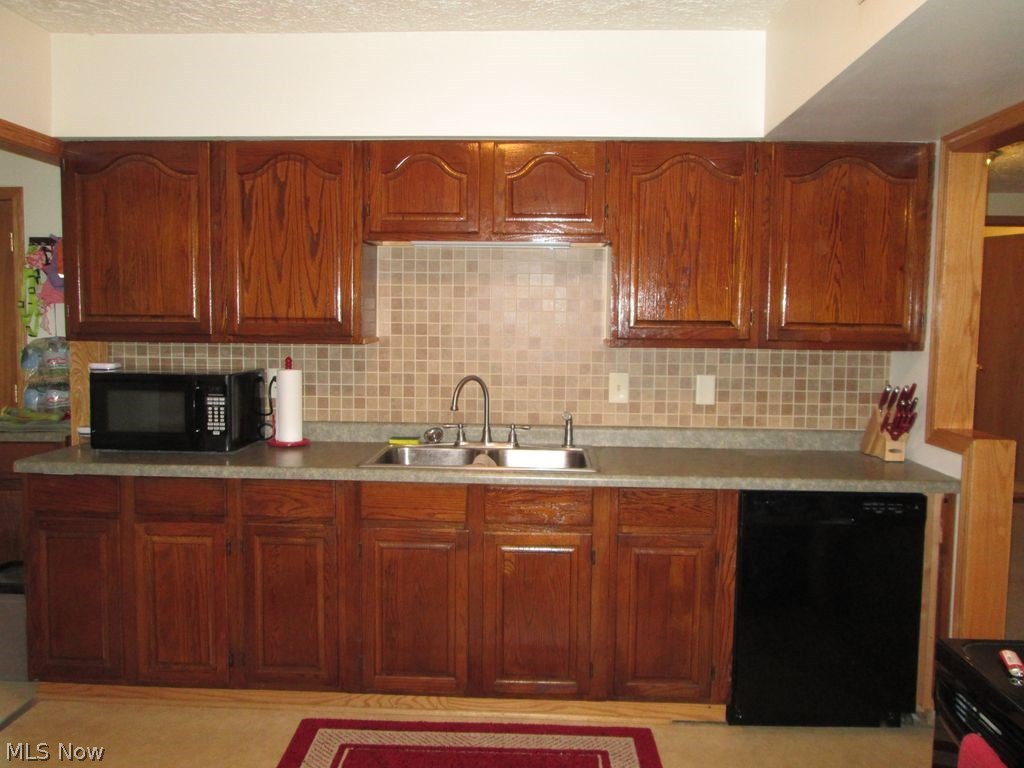 1057 Center Road Clinton, OH 44216 - Photo 7 of 25
