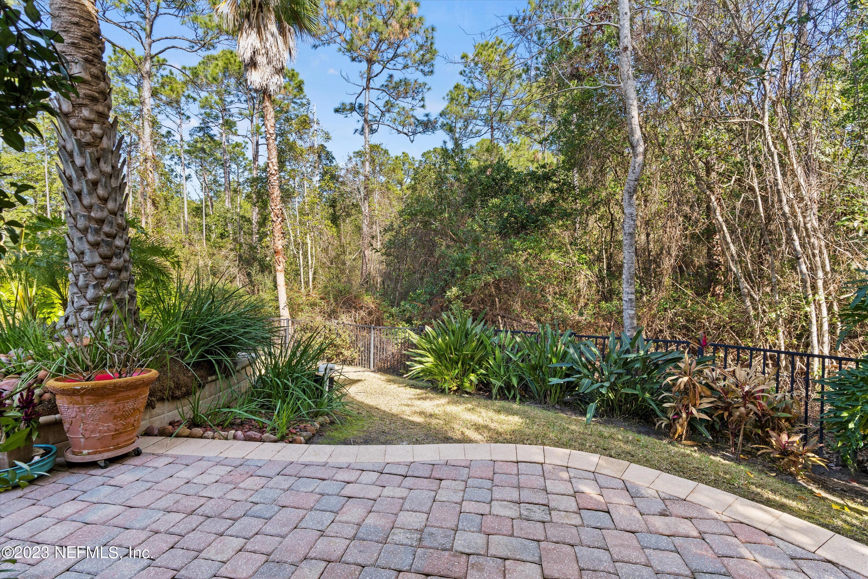 618 Racoon Court St. Johns, FL 32259 - Photo 3 of 61 a view of a garden with potted plants