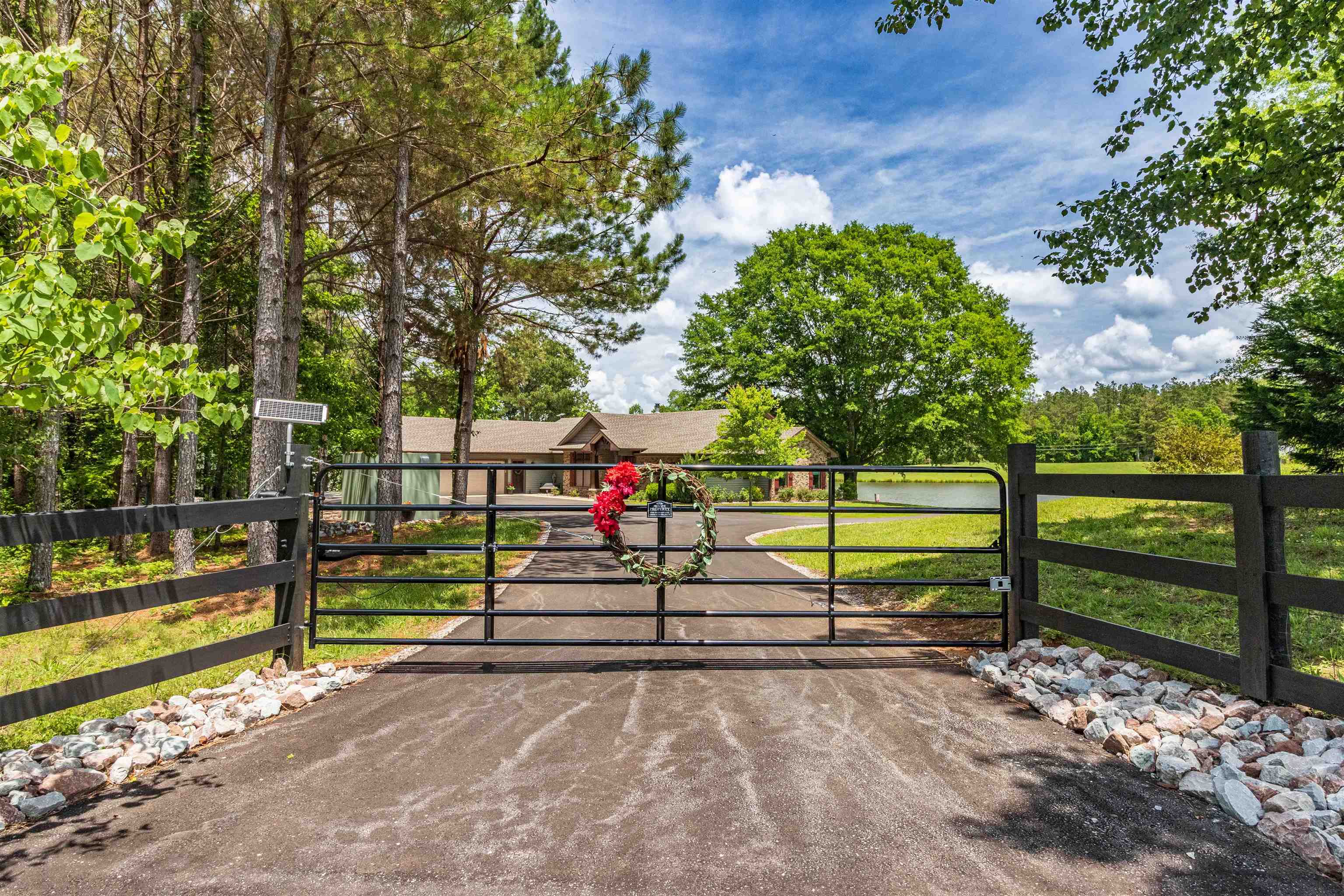 1193 Murray School Road Bethel Springs, TN 38315 - Photo 2 of 40