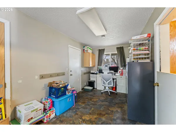 $425,000 | 1117 Southwest Greenwood Avenue, Grants Pass, OR 97526