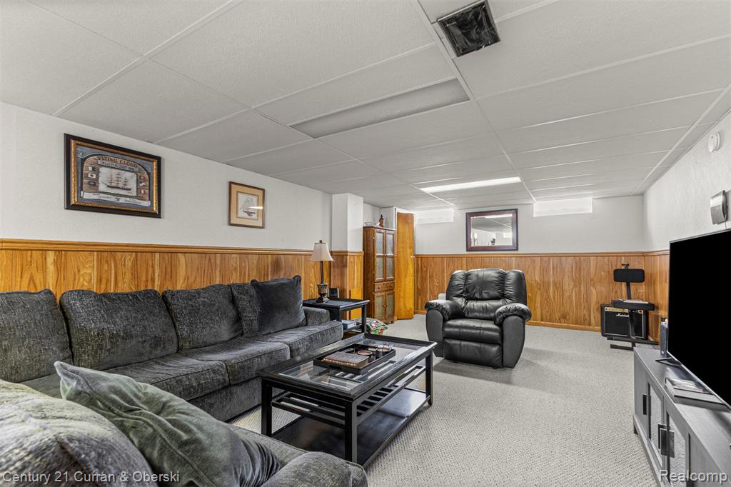 3835 Grange Road Trenton, MI 48183 - Photo 29 of 43 Gallery Image 29