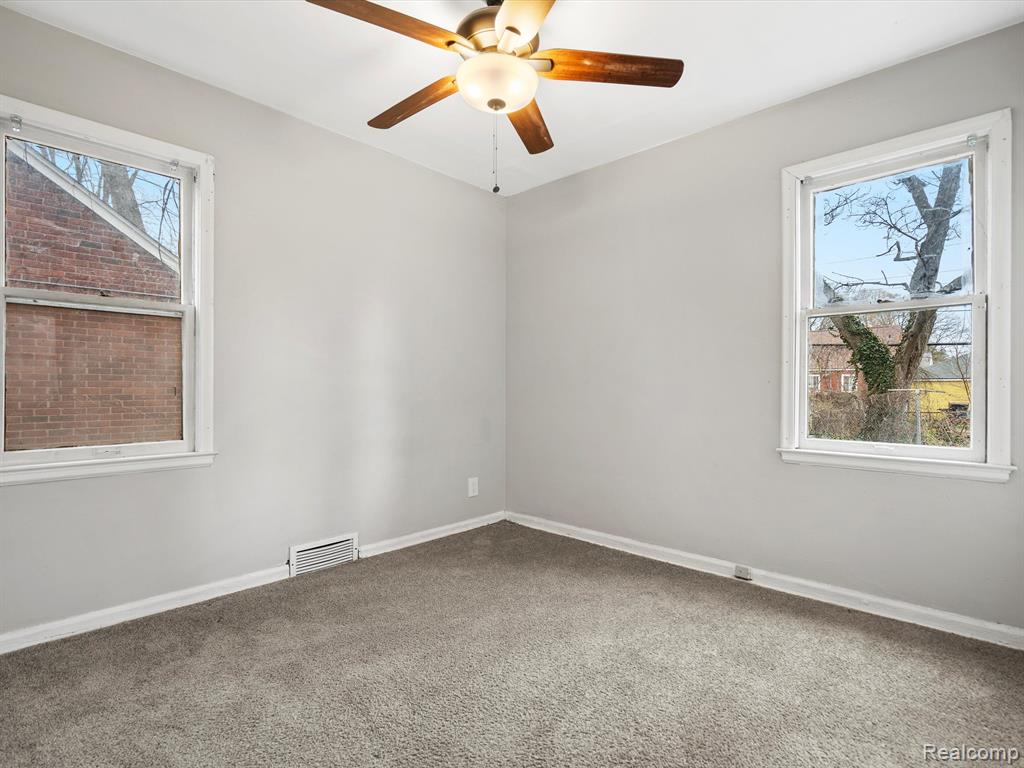 15754 Evergreen Road Detroit, MI 48223 - Photo 12 of 20