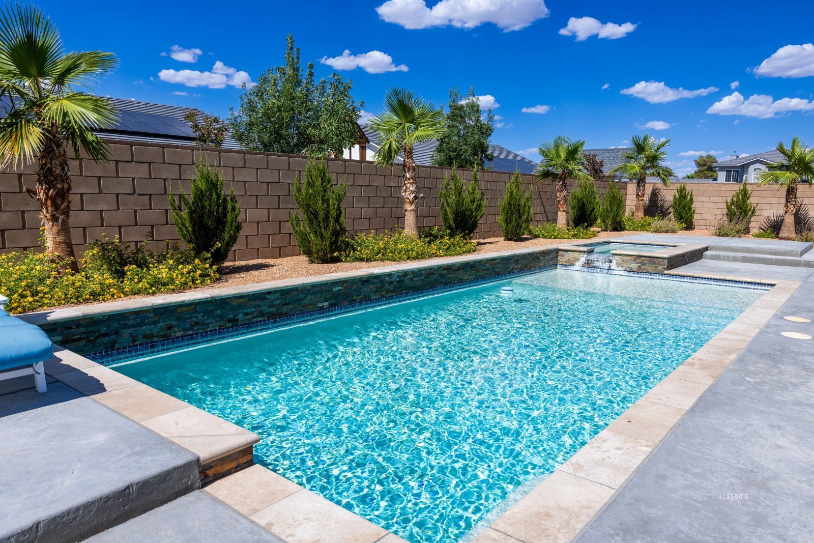 1106 Via Flore Way Ridgecrest, CA 93555 - Photo 34 of 41 Gallery Image 34