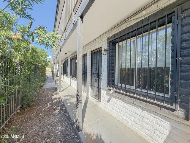 $995 | 1703 West Mountain View Road, Unit 13, Phoenix, AZ 85021