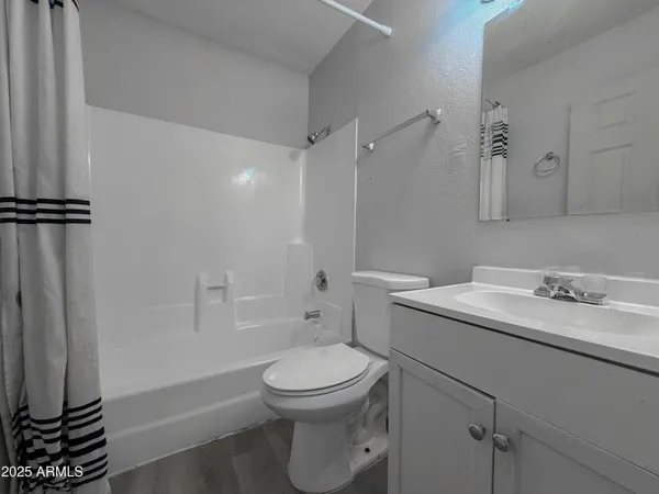 $895 | 1703 West Mountain View Road, Unit 13, Phoenix, AZ 85021