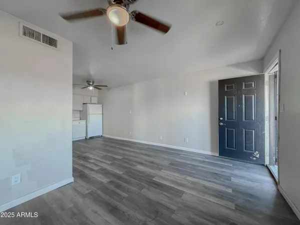$895 | 1703 West Mountain View Road, Unit 13, Phoenix, AZ 85021