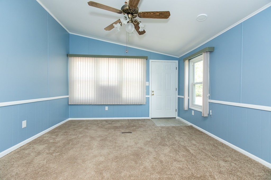 6 Queens Road, Unit 174 Attleboro, MA 02703 - Photo 13 of 29 Gallery Image 13