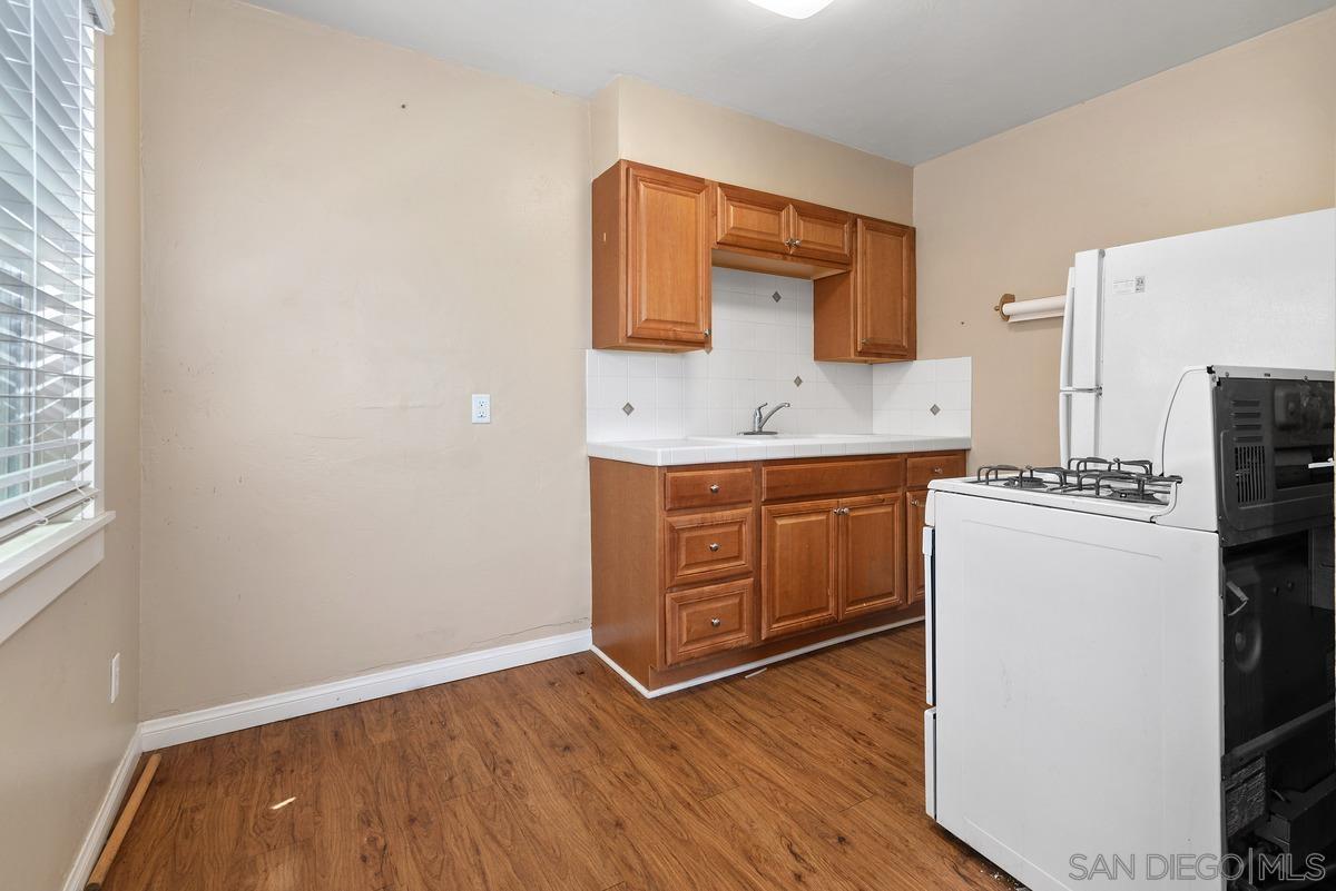 3378 B Street San Diego, CA 92102 - Photo 18 of 27 a room with a washer and dryer