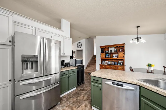 $344,900 | 509 Lindsey Lane, Belle Plaine, MN 56011