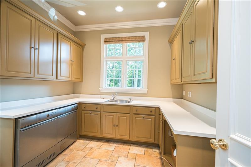 251 West Chapel Ridge Road Pittsburgh, PA 15238 - Photo 13 of 25 Gallery Image 13