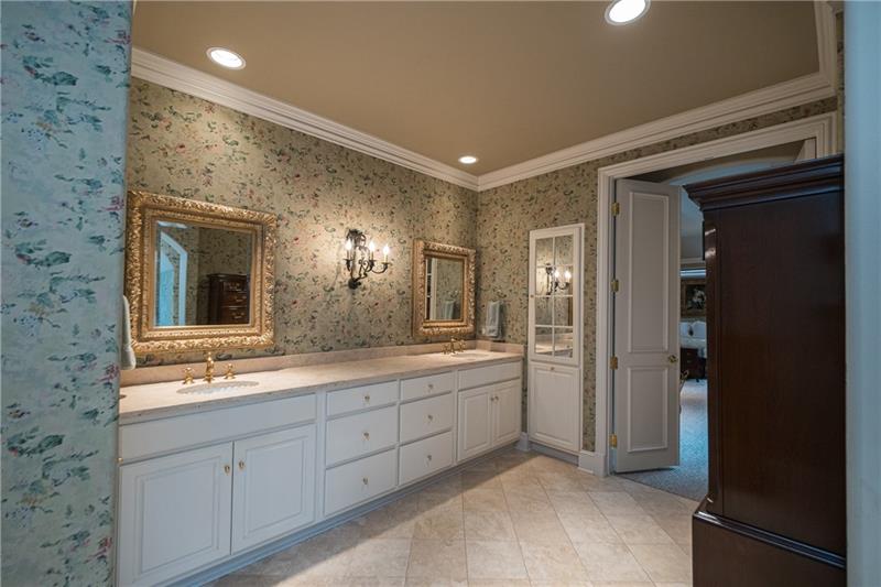 251 West Chapel Ridge Road Pittsburgh, PA 15238 - Photo 20 of 25 Gallery Image 20