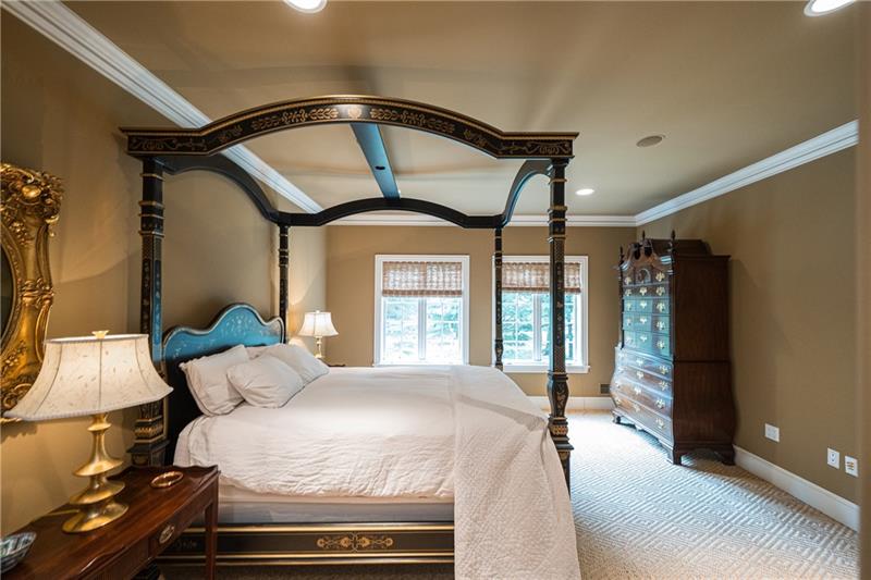 251 West Chapel Ridge Road Pittsburgh, PA 15238 - Photo 23 of 25 Gallery Image 23