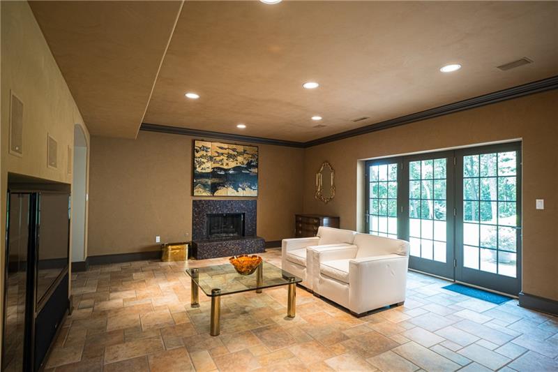 251 West Chapel Ridge Road Pittsburgh, PA 15238 - Photo 25 of 25 Gallery Image 25