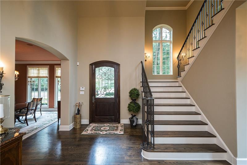 251 West Chapel Ridge Road Pittsburgh, PA 15238 - Photo 6 of 25 Gallery Image 6
