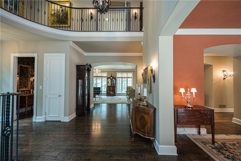 251 West Chapel Ridge Road Pittsburgh, PA 15238 - Photo 7 of 25 Gallery Image 7