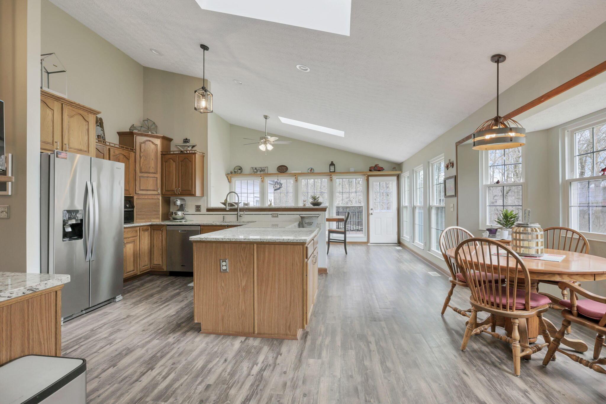7771 Columbus Road Southwest Pataskala, OH 43062 - Photo 24 of 102 Kitchen