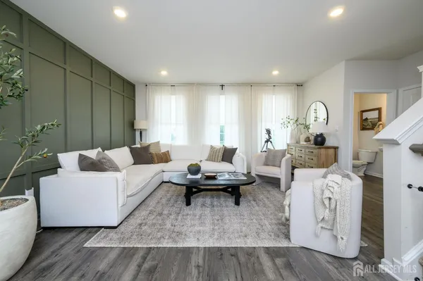 $459,900 | 7 Foundry Blvd Mount, Mount Holly, NJ 08060
