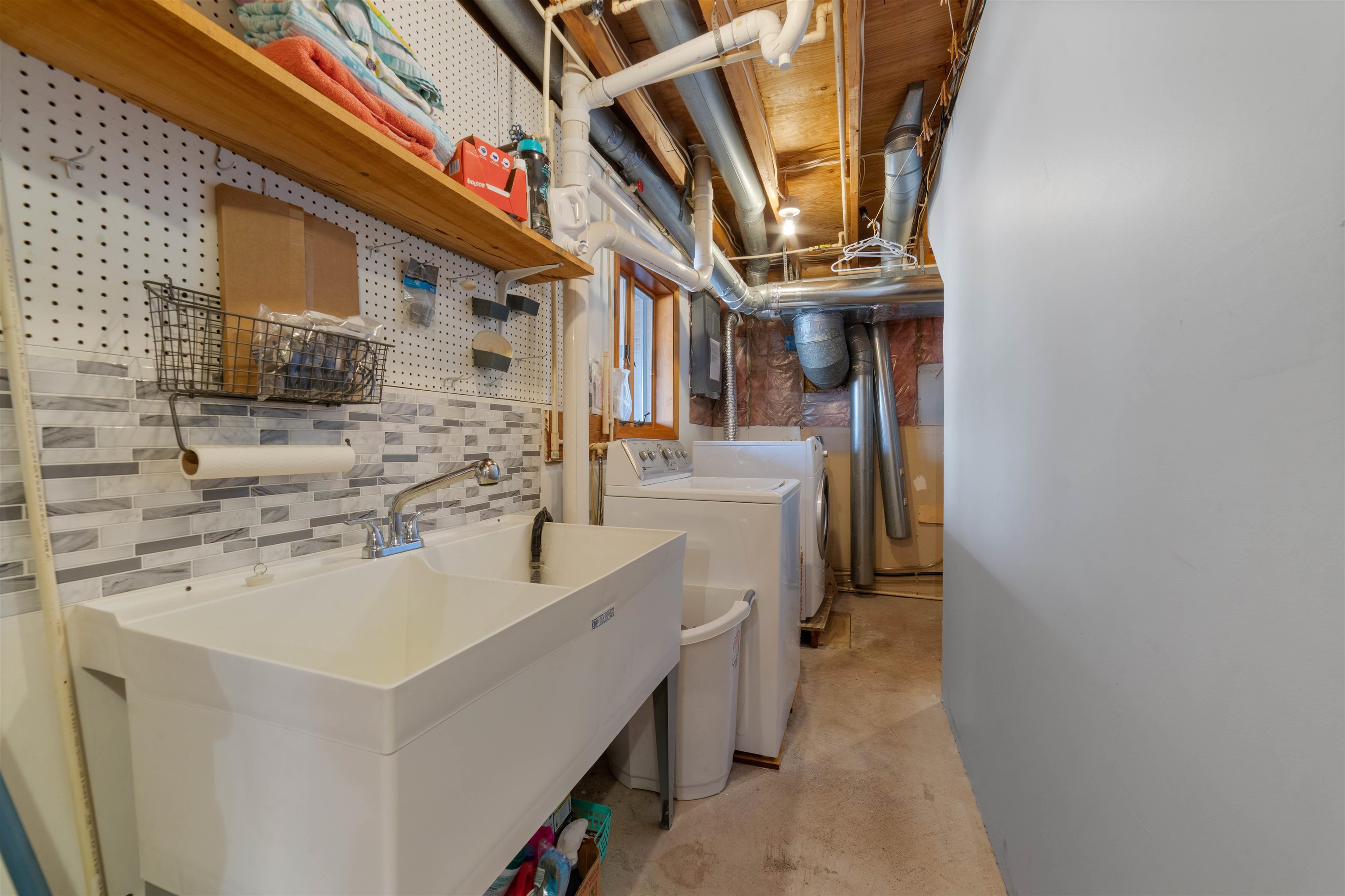 6960 South County Rd B Foxboro, WI 54836 - Photo 15 of 28 Laundry room with independent washer and dryer