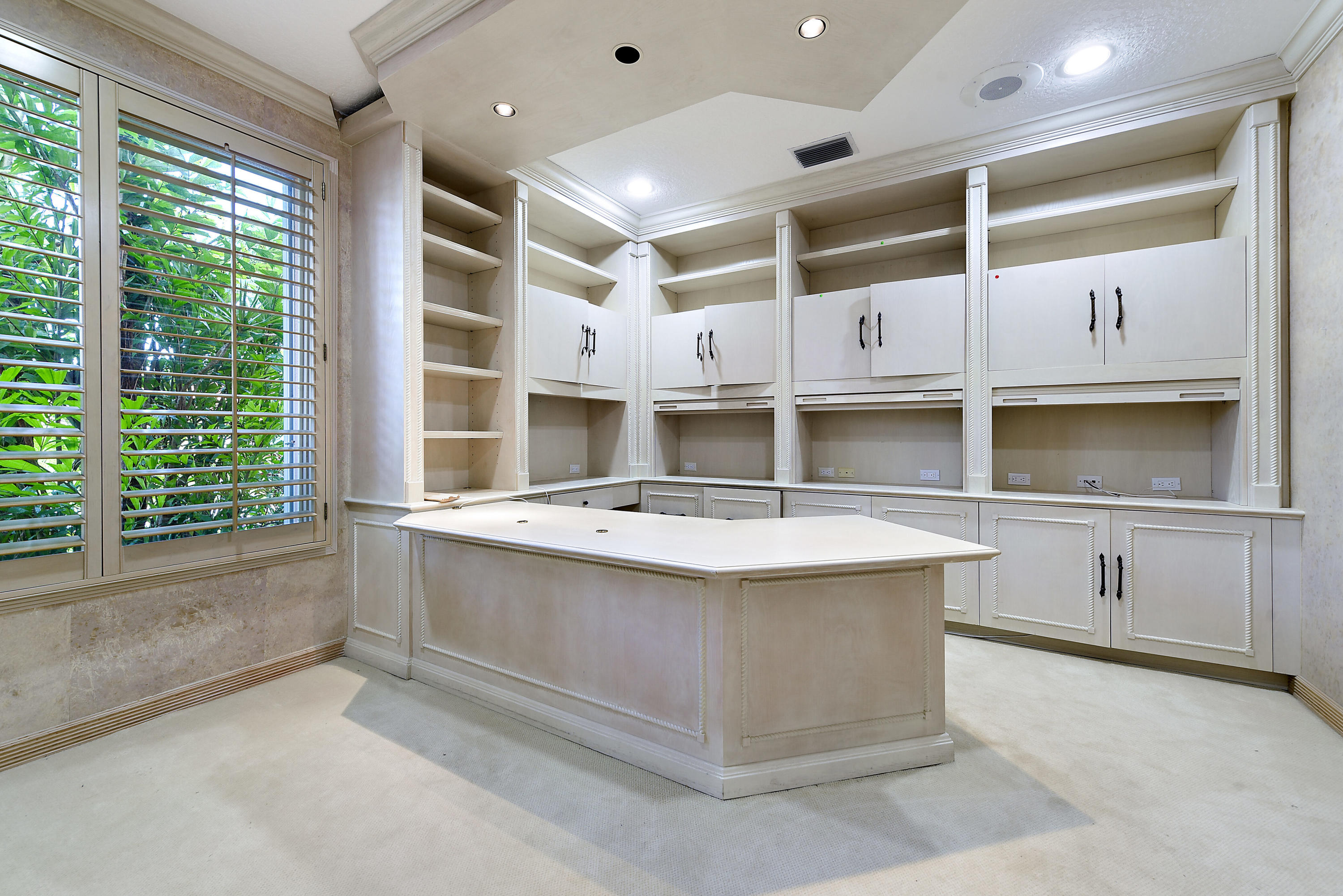 7202 Ayrshire Lane Boca Raton, FL 33496 - Photo 14 of 71 office