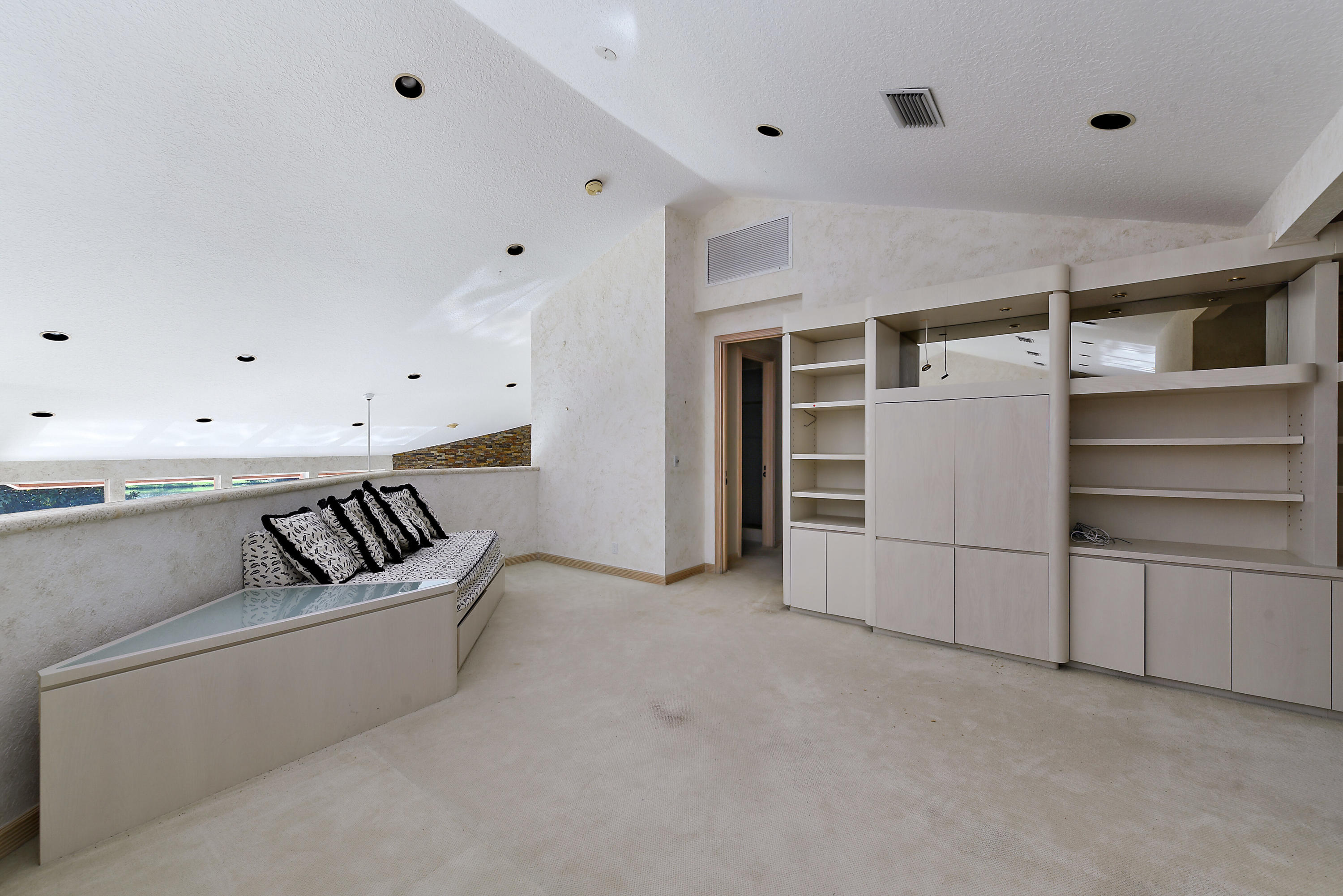7202 Ayrshire Lane Boca Raton, FL 33496 - Photo 22 of 71 loft area