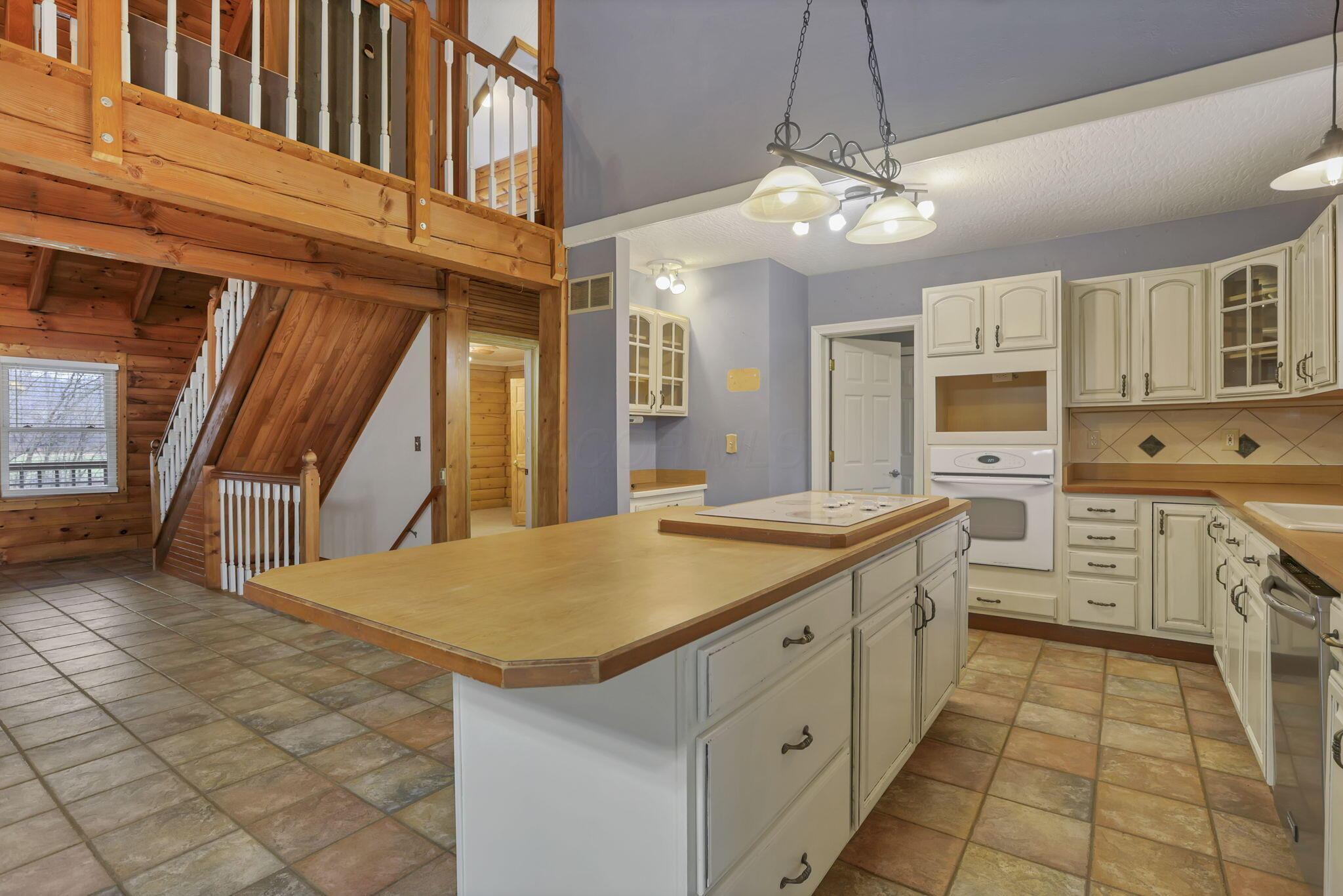 7760 Township Road Fredericktown, OH 43019 - Photo 16 of 74 Kitchen