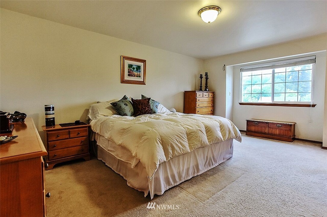 2998 Lowren Loop Port Orchard, WA 98366 - Photo 14 of 24 Gallery Image 14