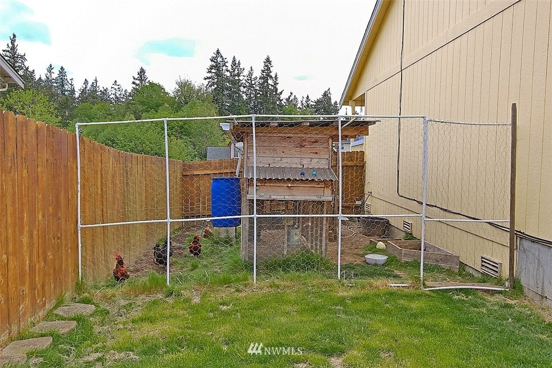 2998 Lowren Loop Port Orchard, WA 98366 - Photo 23 of 24 Gallery Image 23
