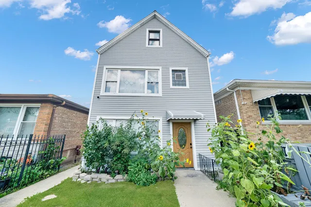 $409,900 | 850 North Kildare Avenue, Chicago, IL 60651
