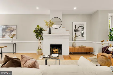 $849,000 | 1347 F Street Northeast, Washington, DC 20002