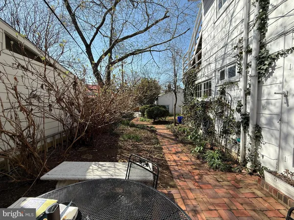 $2,500 | 185 Prince George Street, Annapolis, MD 21401