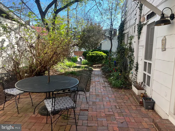 $2,500 | 185 Prince George Street, Annapolis, MD 21401