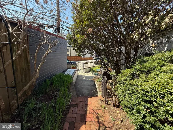 $2,500 | 185 Prince George Street, Annapolis, MD 21401