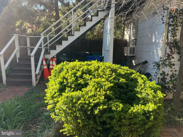 $2,500 | 185 Prince George Street, Annapolis, MD 21401