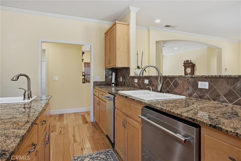 19512 Stonegate Road Hidden Valley Lake, CA 95467 - Photo 21 of 55 Granite slab counters