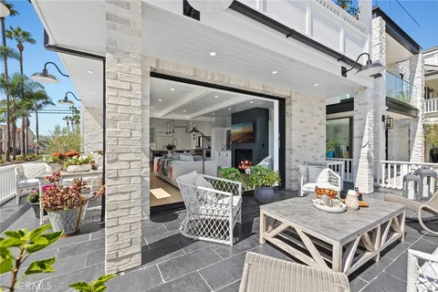 $21,995 | 201 Opal Avenue, Newport Beach, CA 92662