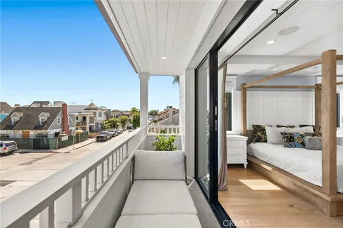 $21,995 | 201 Opal Avenue, Newport Beach, CA 92662